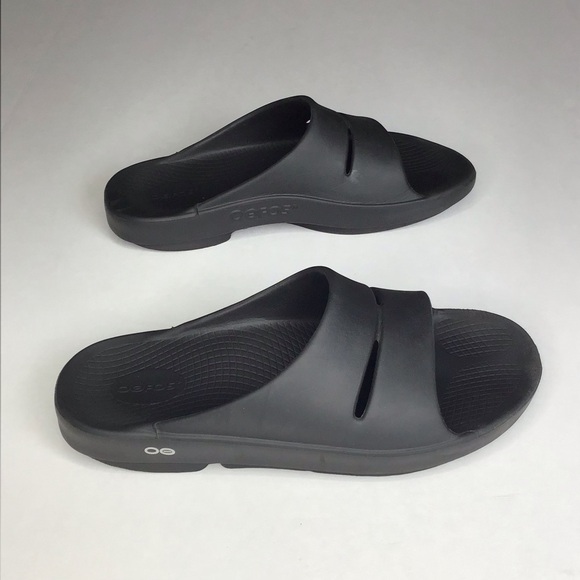 OOFOS OOahh Slide Sandals in Black Size 13. - Picture 7 of 10